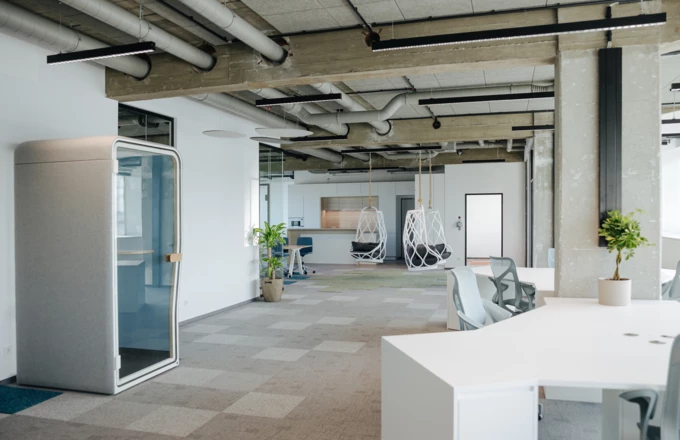 Dank der Unterstützung von Rhomberg Bau Wien können die Parrner und Unternehmen des Climate Lab in ihren Räumlichkeiten nachhaltige Büromöbel von Nornorm nutzen. Dank der Unterstützung von Rhomberg Bau Wien können die Parrner und Unternehmen des Climate Lab in ihren Räumlichkeiten nachhaltige Büromöbel von Nornorm nutzen.